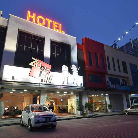 Zoom Inn Boutique Hotel - Danga Bay Johor Bahru Ngoại thất bức ảnh