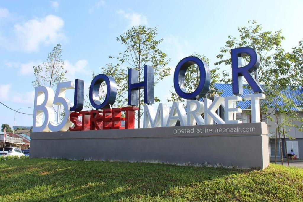 Zoom Inn Boutique Hotel - Danga Bay Johor Bahru Ngoại thất bức ảnh